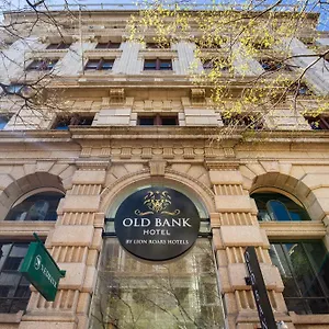 Old Bank - Lion Roars & Отель Кейптаун